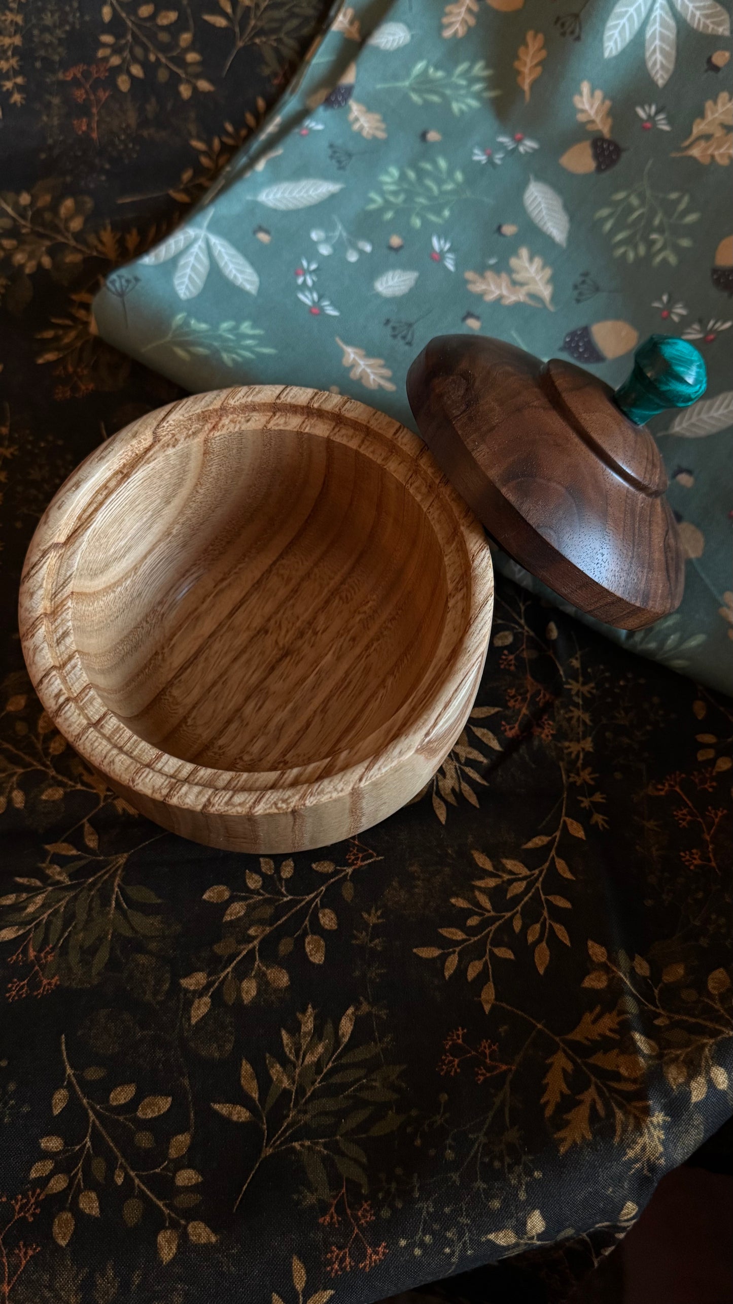 Lidded Chestnut Bowl