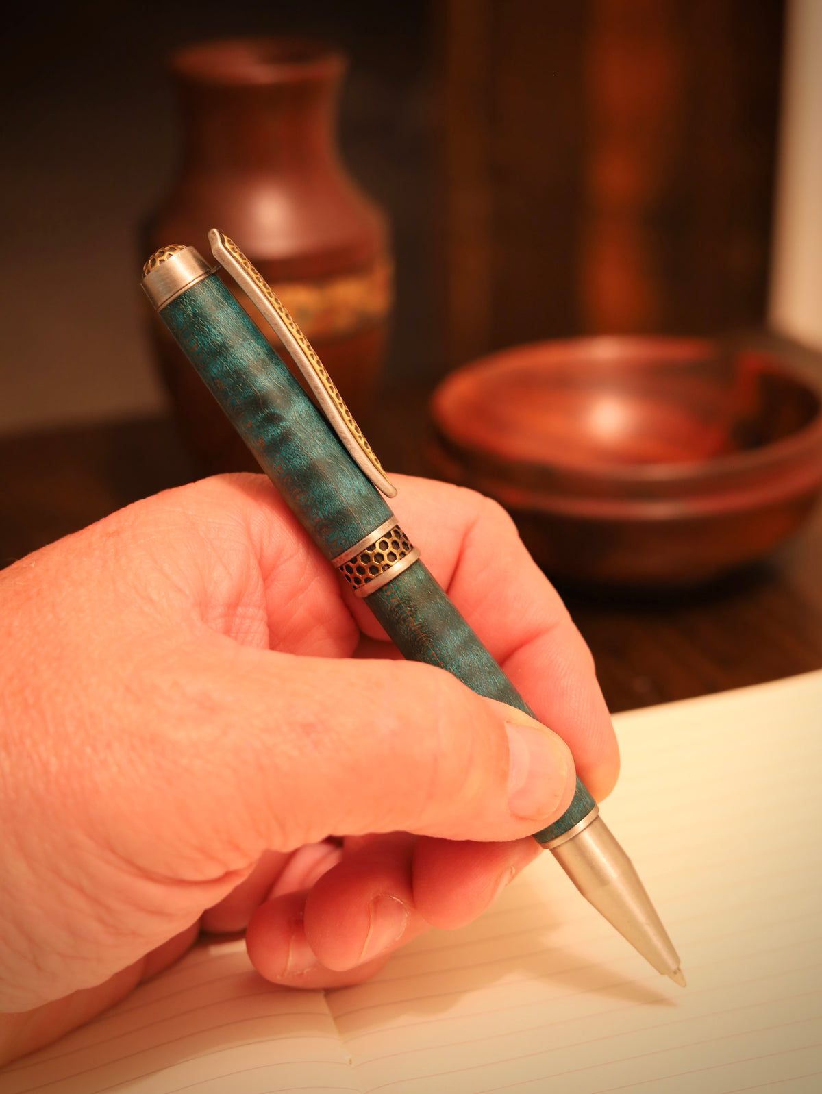 Executive Honeycomb Twist Pen - Curly Maple